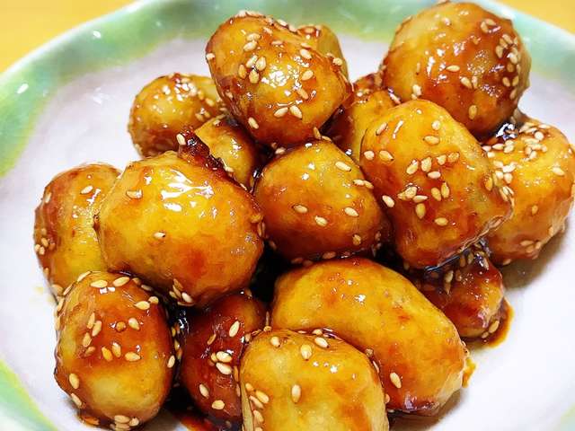 フライパン1つで♬揚げ焼き里芋の甘辛♡